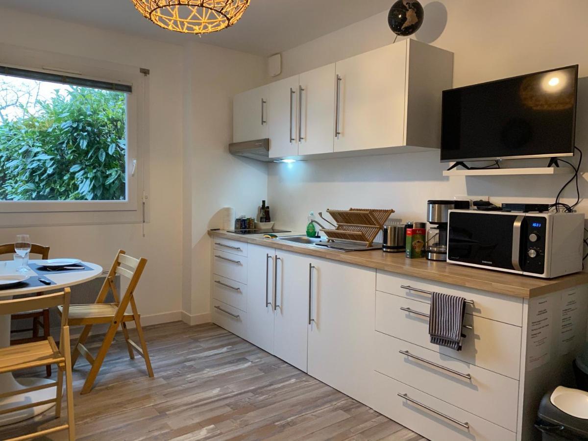 Residence Des 3 Iles, En Plein Centre-Ville, A 5 Min Des Plages, 3 Appartements Neufs Etables-sur-Mer Exterior photo